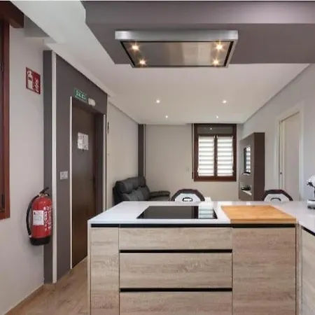 A Dos Pasos De San Mamés